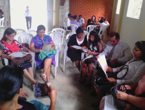 Asistentes se reunieron en Grupos Pequeños.